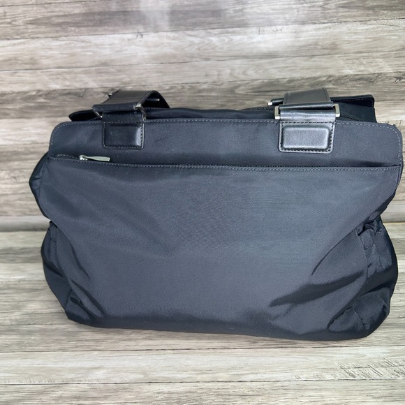 Tumi Shoulder Diaper Bag Black Nylon Pockets Large Zip Double Handles Briefcase - Picture 4 of 12